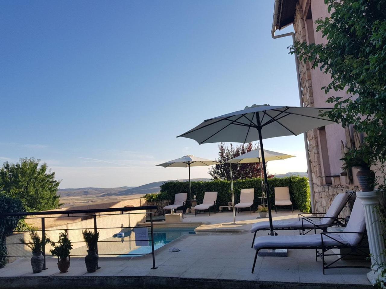 Hotel Cardamomo Sigueenza Carabias  Екстериор снимка